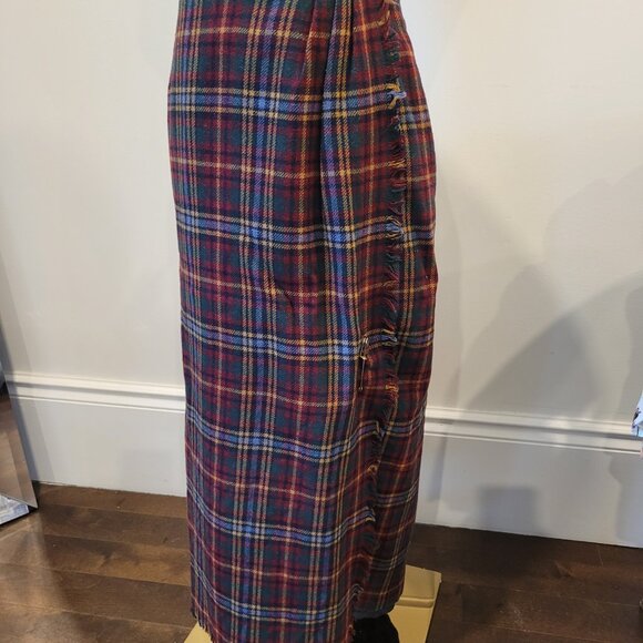 Vintage Plaid Wool Skirt - Gorgeous - Picture 3 of 3